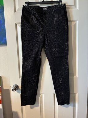 Chico's Black Subtle Leopard Print Jeggings